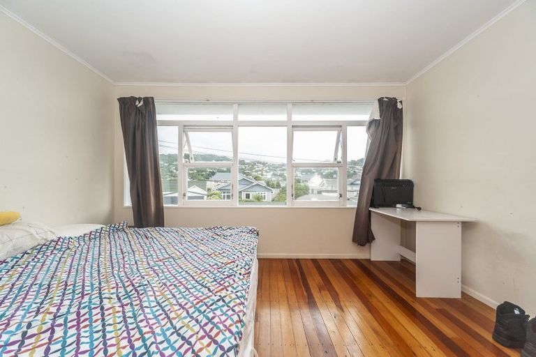 Photo of property in 7/55 Apu Crescent, Lyall Bay, Wellington, 6022
