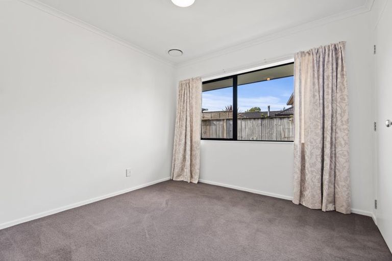 Photo of property in 9 Alpine Grove, Kelvin Grove, Palmerston North, 4414
