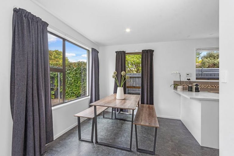 Photo of property in 5 Kaputone Place, Belfast, Christchurch, 8051