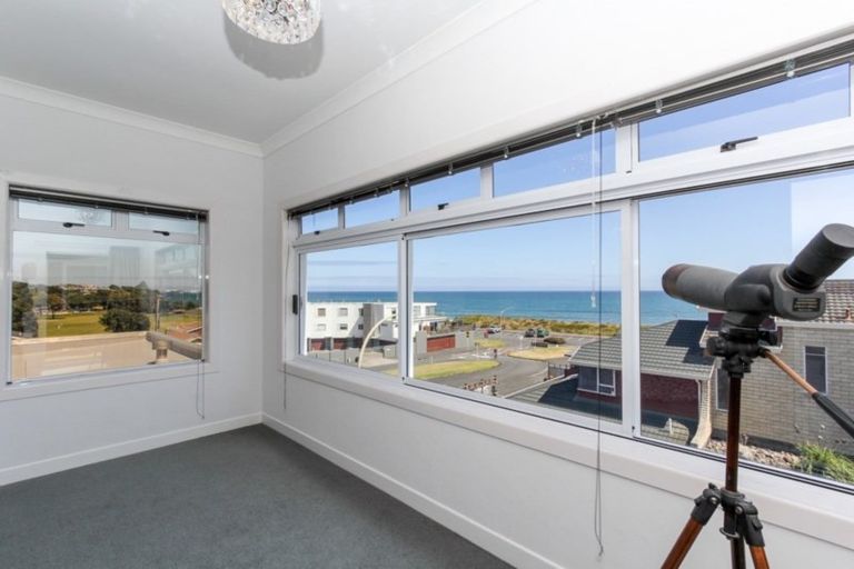 Photo of property in 4 Hamblyn Street, Strandon, New Plymouth, 4312