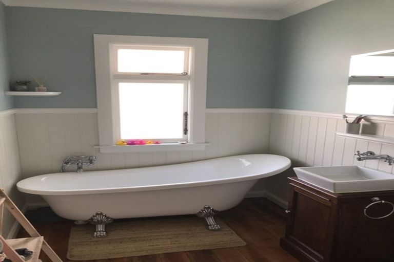 Photo of property in 36 South Street, West End, Palmerston North, 4410