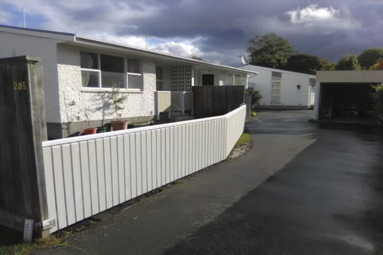 Photo of property in 1/205 Springfield Road, St Albans, Christchurch, 8014