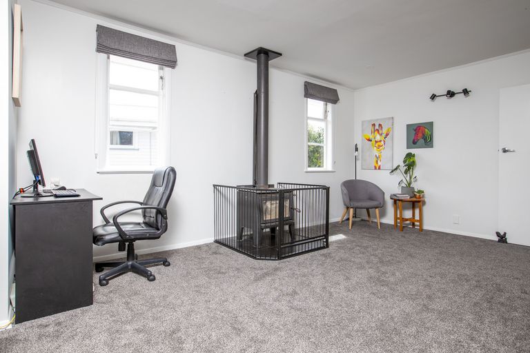 Photo of property in 5 Madden Place, Solway, Masterton, 5810