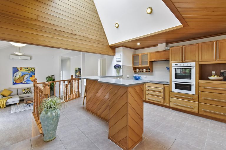 Photo of property in 6 Freelance Terrace, Pahurehure, Papakura, 2113