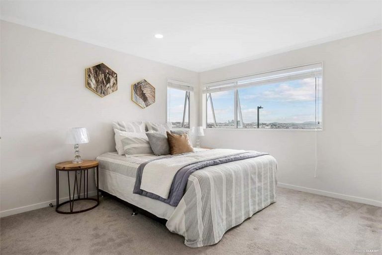 Photo of property in 51 Cilliers Drive, Silverdale, 0932