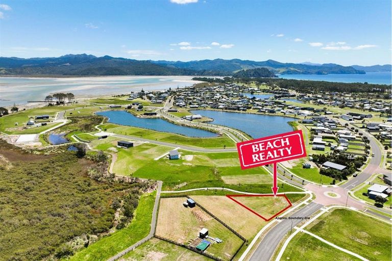 Photo of property in 239 Hamiora Street, Matarangi, 3592