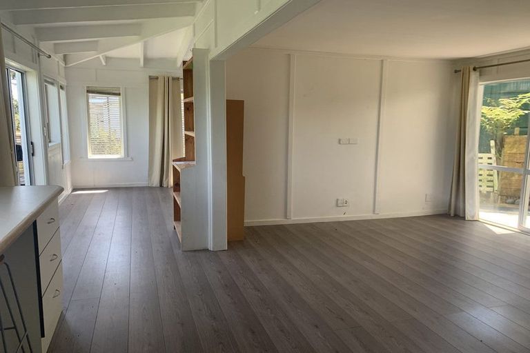 Photo of property in 140 Attwood Road, Paremoremo, Auckland, 0632