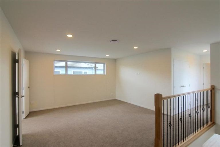 Photo of property in 31 Pickaberry Avenue, Karaka, Papakura, 2113