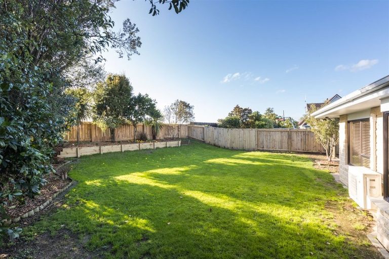 Photo of property in 130 John F Kennedy Drive, Milson, Palmerston North, 4414