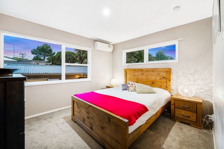 Photo of property in 554 Swanson Road, Ranui, Auckland, 0612