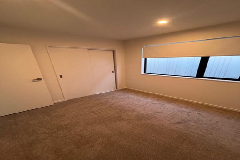 Photo of property in 31 Booralee Avenue, Botany Downs, Auckland, 2010