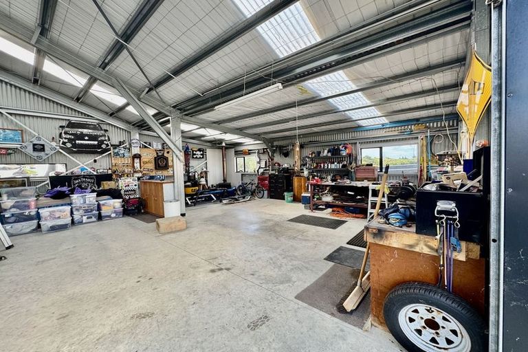 Photo of property in 105 Beach Road, Awamoa, Oamaru, 9495