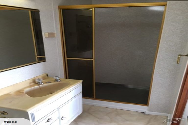 Photo of property in 19 Whaui Street, Vogeltown, Wellington, 6021