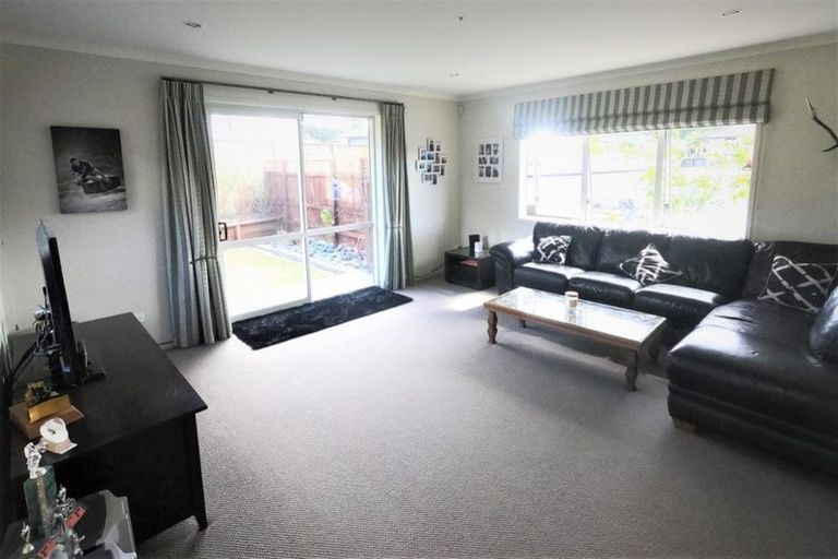 Photo of property in 32 North Crest Drive, Onerahi, Whangarei, 0110