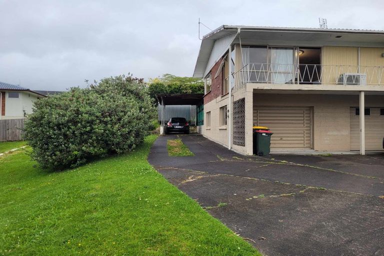 Photo of property in 4 Fleur Avenue, Pakuranga Heights, Auckland, 2010