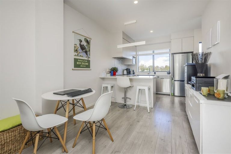 Photo of property in 87 Te Aparangi Road, Papakura, 2110