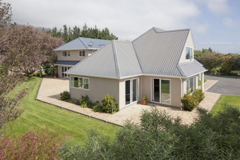 Photo of property in 20 Derham Road, Te Horo, Otaki, 5581