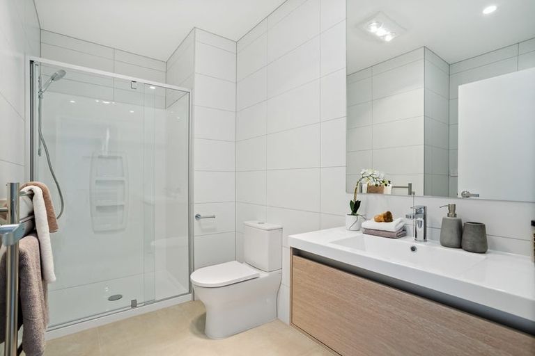 Photo of property in 8 Juniper Drive, Rosehill, Papakura, 2113