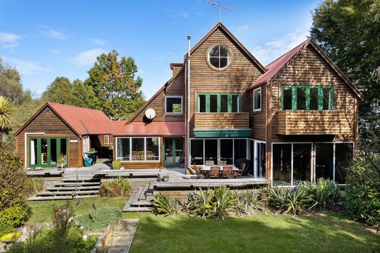 Photo of property in 100 Glenross Street, Glenross, Dunedin, 9011