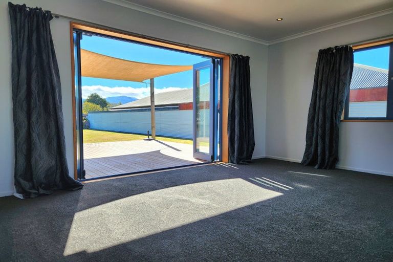 Photo of property in 4 Pukaki Avenue, Ngahere, Dobson, 7872
