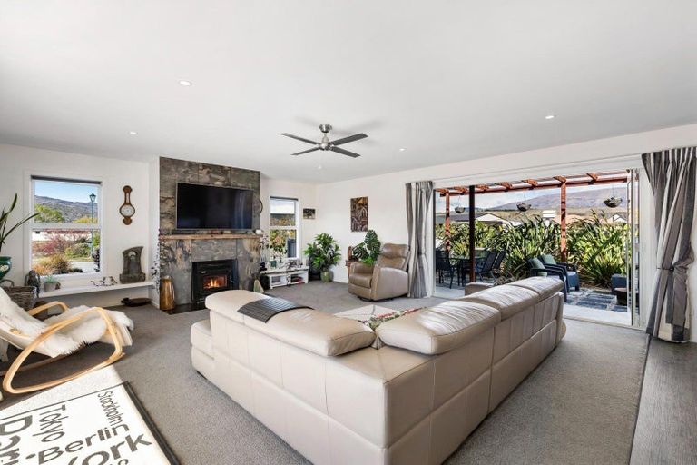 Photo of property in 61 Missy Crescent, Mount Pisa, Cromwell, 9383