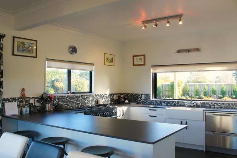 Photo of property in 96b Kent Street, Carterton, 5713