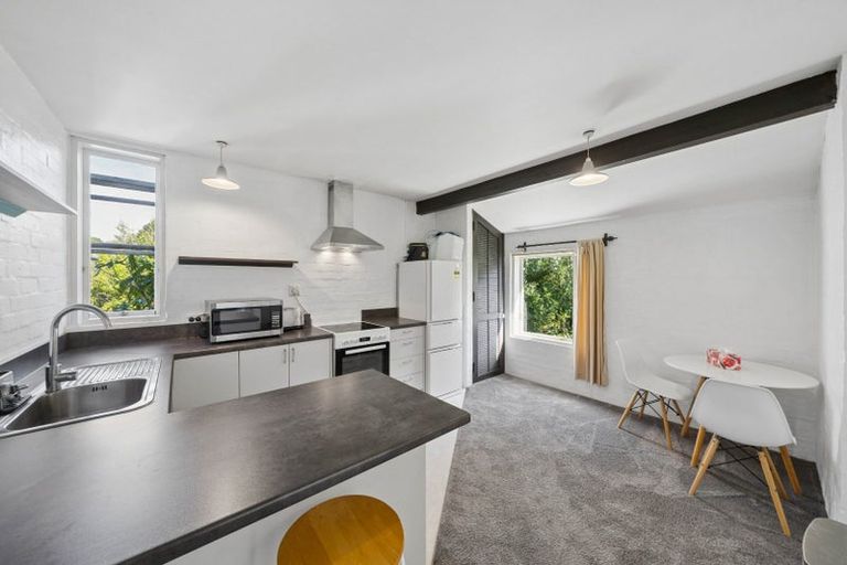 Photo of property in 141h Churton Drive, Churton Park, Wellington, 6037