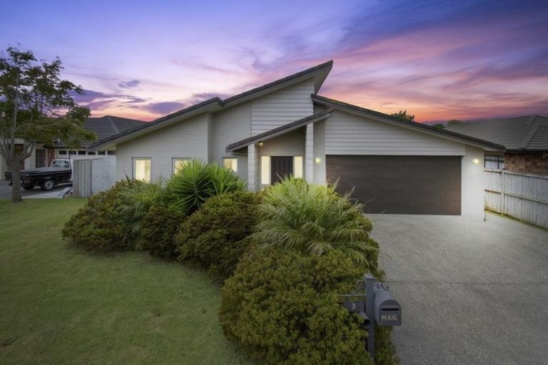 Photo of property in 3 Elie Place, Wattle Downs, Auckland, 2103