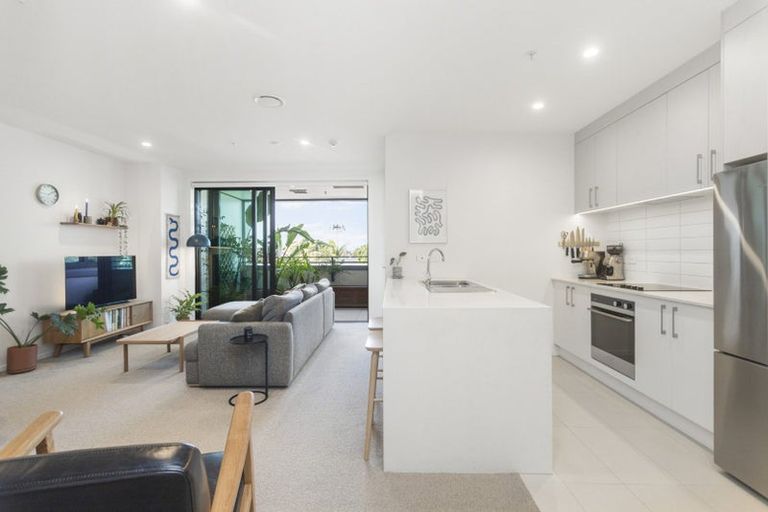 Photo of property in 103/6 Waikumete Road, Glen Eden, Auckland, 0602