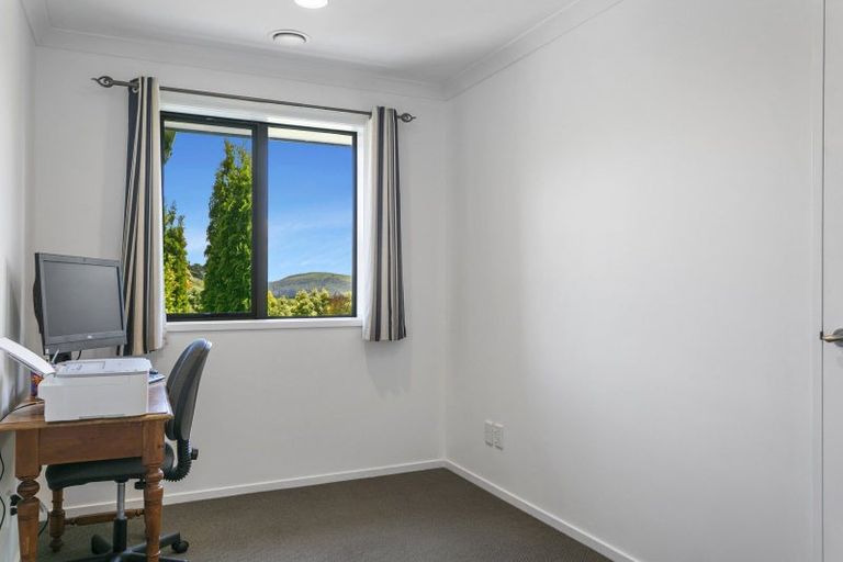 Photo of property in 71 Loch Views Road, Acacia Bay, Taupo, 3385