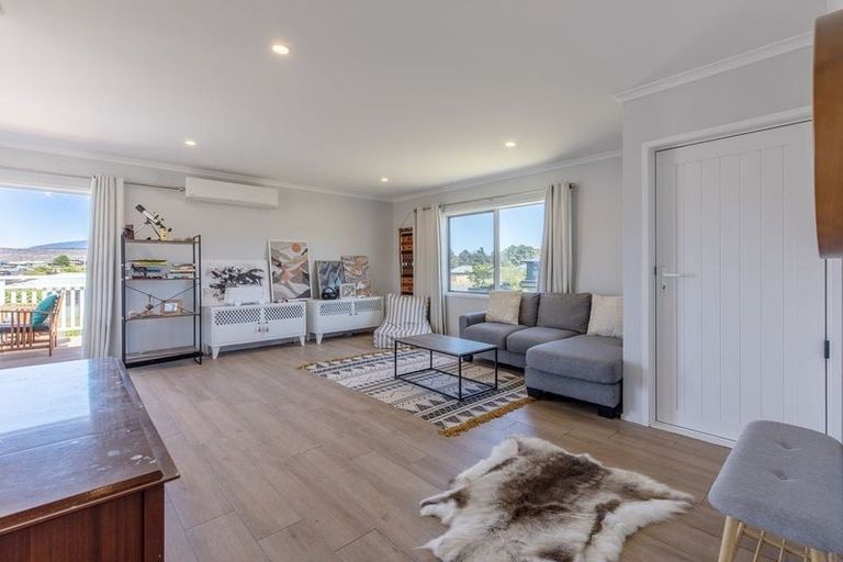 Photo of property in 2 Wai Kite Kite Place, Motuoapa, 3382