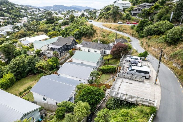 Photo of property in 24 Clarence Street, Brooklyn, Wellington, 6021