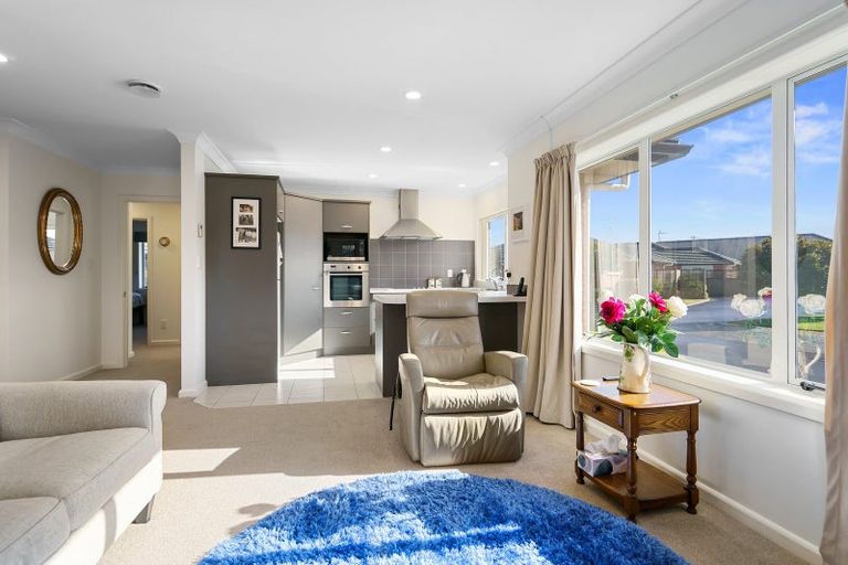 Photo of property in 11 Walter Court, Cambridge, 3434