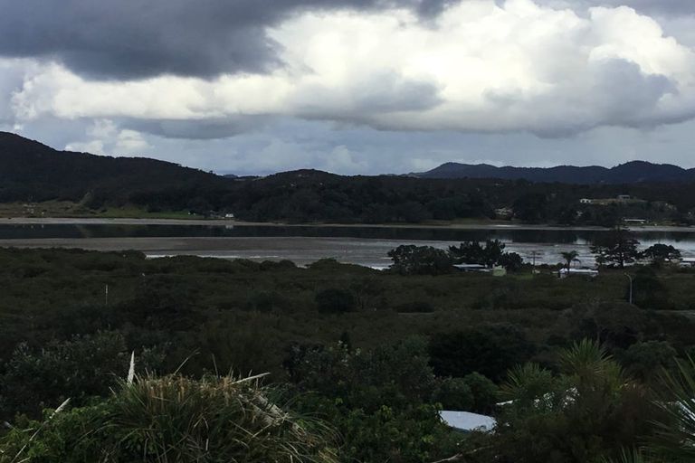 Photo of property in 21 Kakariki Road, Ngunguru, Whangarei, 0173