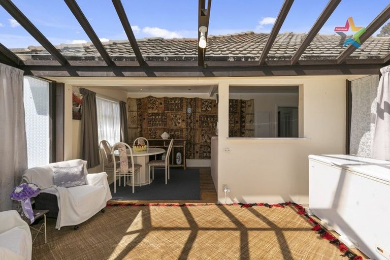 Photo of property in 24 Korau Grove, Stokes Valley, Lower Hutt, 5019