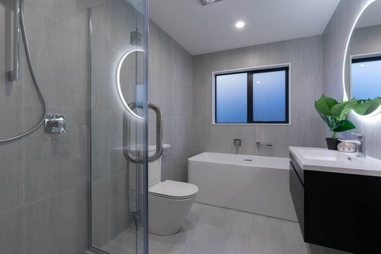 Photo of property in 2 Kauru Lane, Wainui, 0992