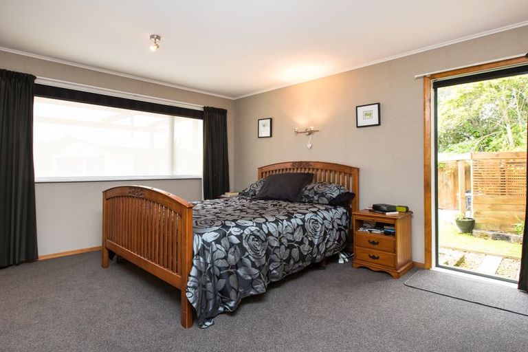 Photo of property in 55 Abraham Crescent, Milson, Palmerston North, 4414