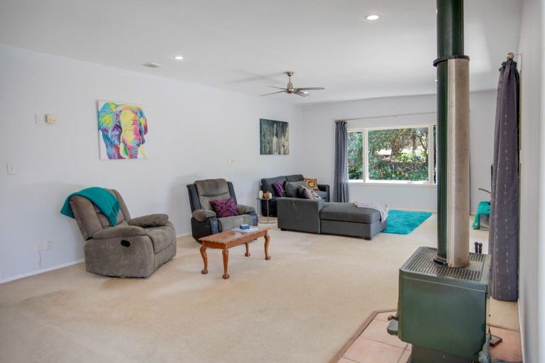 Photo of property in 8 Lacebark Lane, Waipapa, 0230