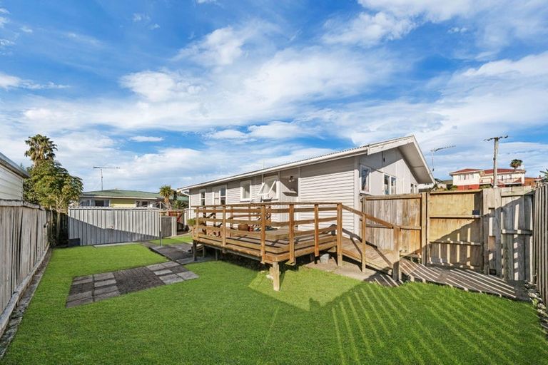Photo of property in 1/56 Coxhead Road, Manurewa, Auckland, 2102