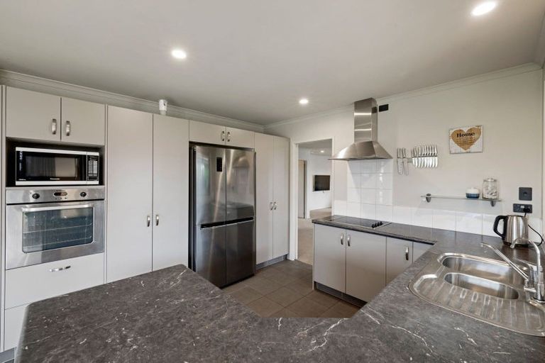 Photo of property in 32 Winchester Place, Rototuna North, Hamilton, 3210