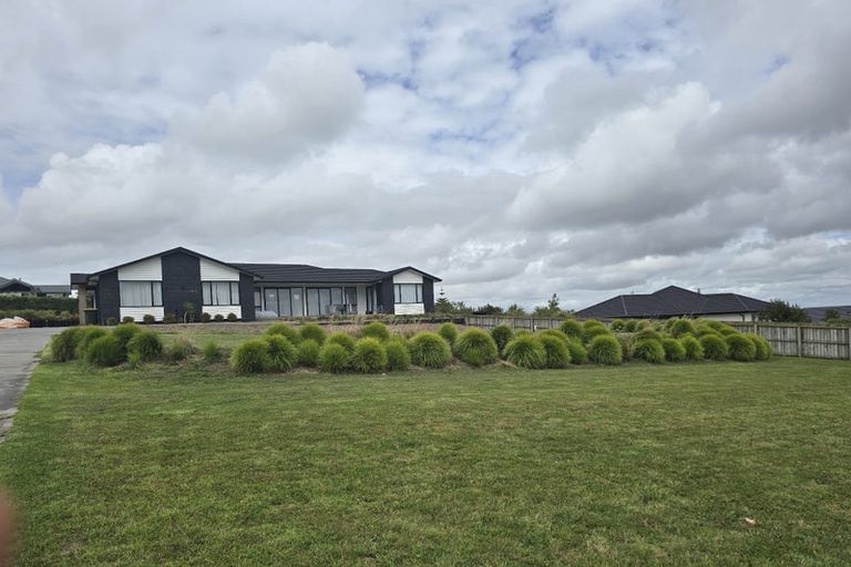 Photo of property in 15 Lawrence Carter Drive, Bombay, 2675