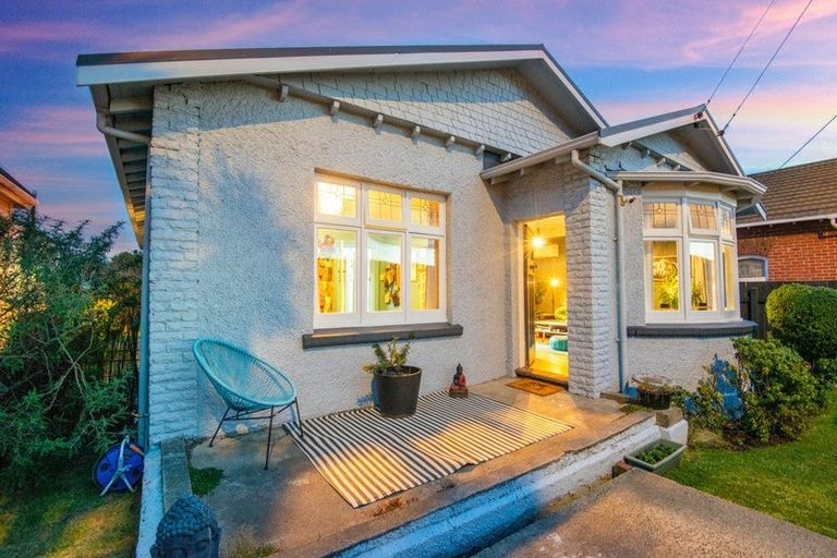 Photo of property in 199 Macandrew Road, South Dunedin, Dunedin, 9012