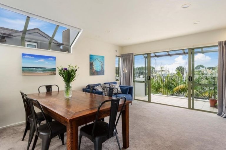 Photo of property in 1/14 Inga Road, Milford, Auckland, 0620