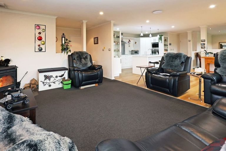 Photo of property in 6 Essex Street, Weston, Oamaru, 9401