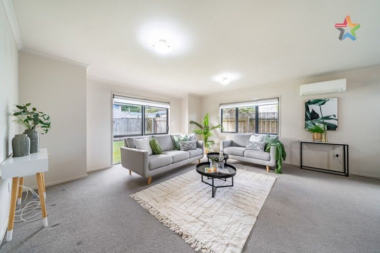 Photo of property in 14a Glen Road, Stokes Valley, Lower Hutt, 5019