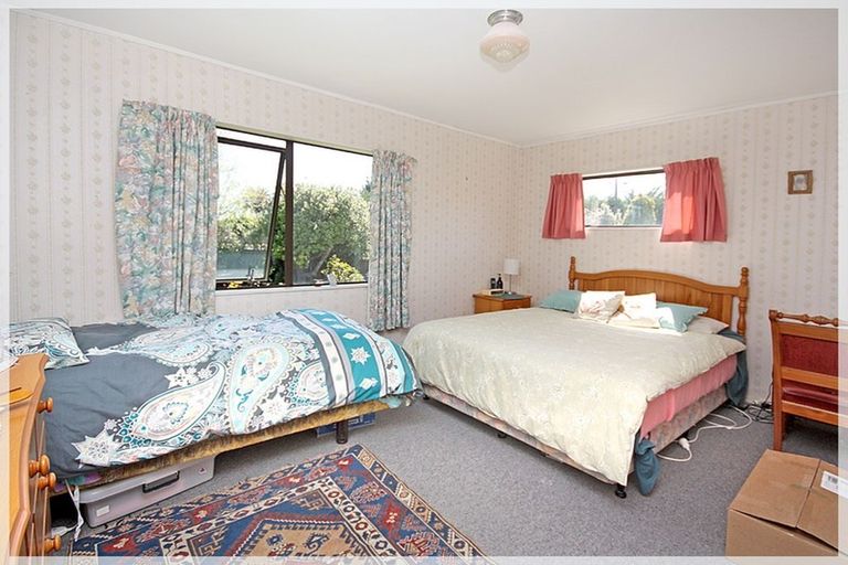 Photo of property in 9 Punga Street, Tangimoana, 4822