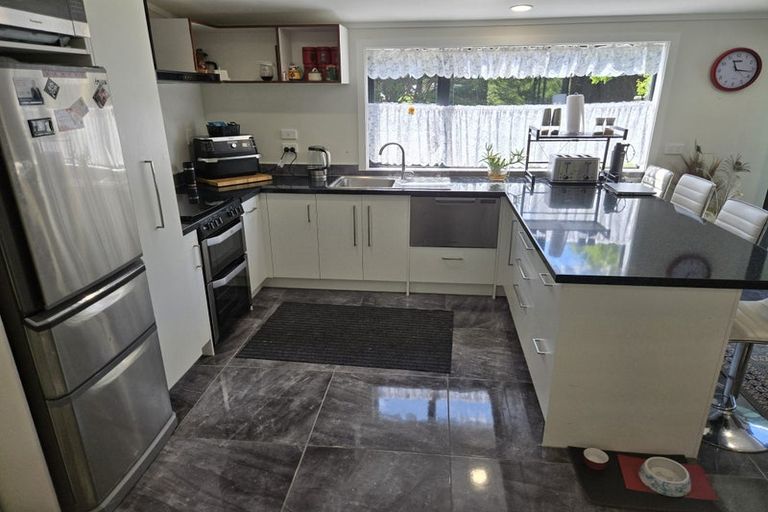 Photo of property in 28 Haswell Street, Eketahuna, 4900