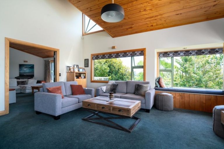 Photo of property in 22 Blue Ridge Drive, Acacia Bay, Taupo, 3385