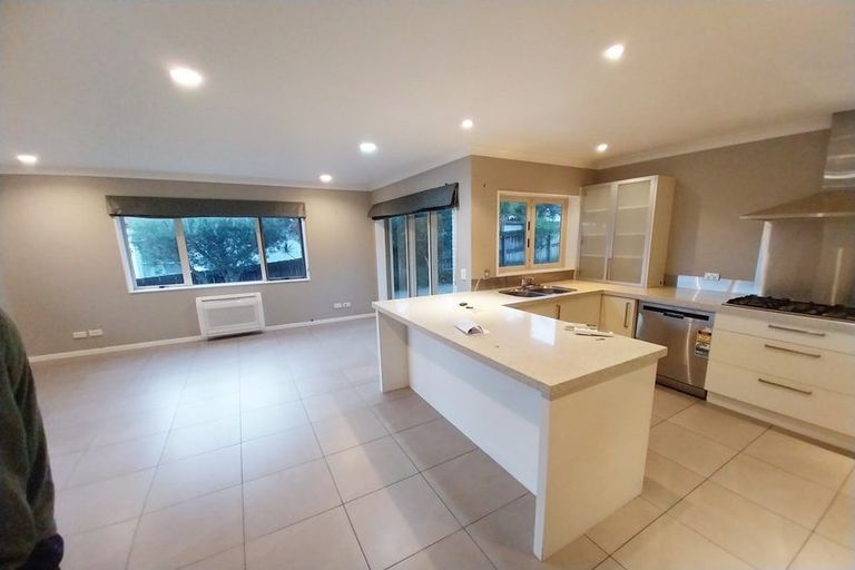 Photo of property in 57 Kittiwake Drive, Schnapper Rock, Auckland, 0632