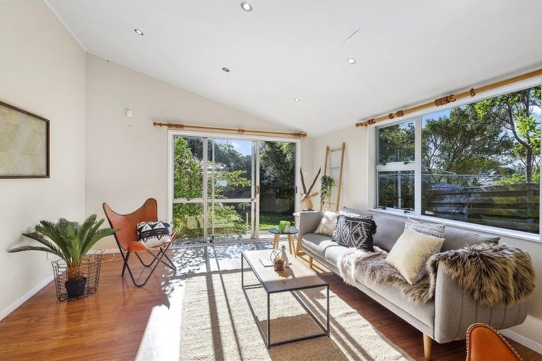 Photo of property in 2 Moki Street, Titahi Bay, Porirua, 5022